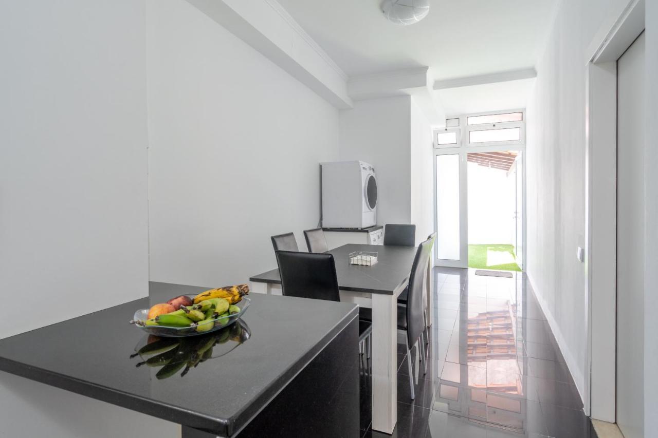 Flowers Island House 3 คานีโซ ภายนอก รูปภาพ